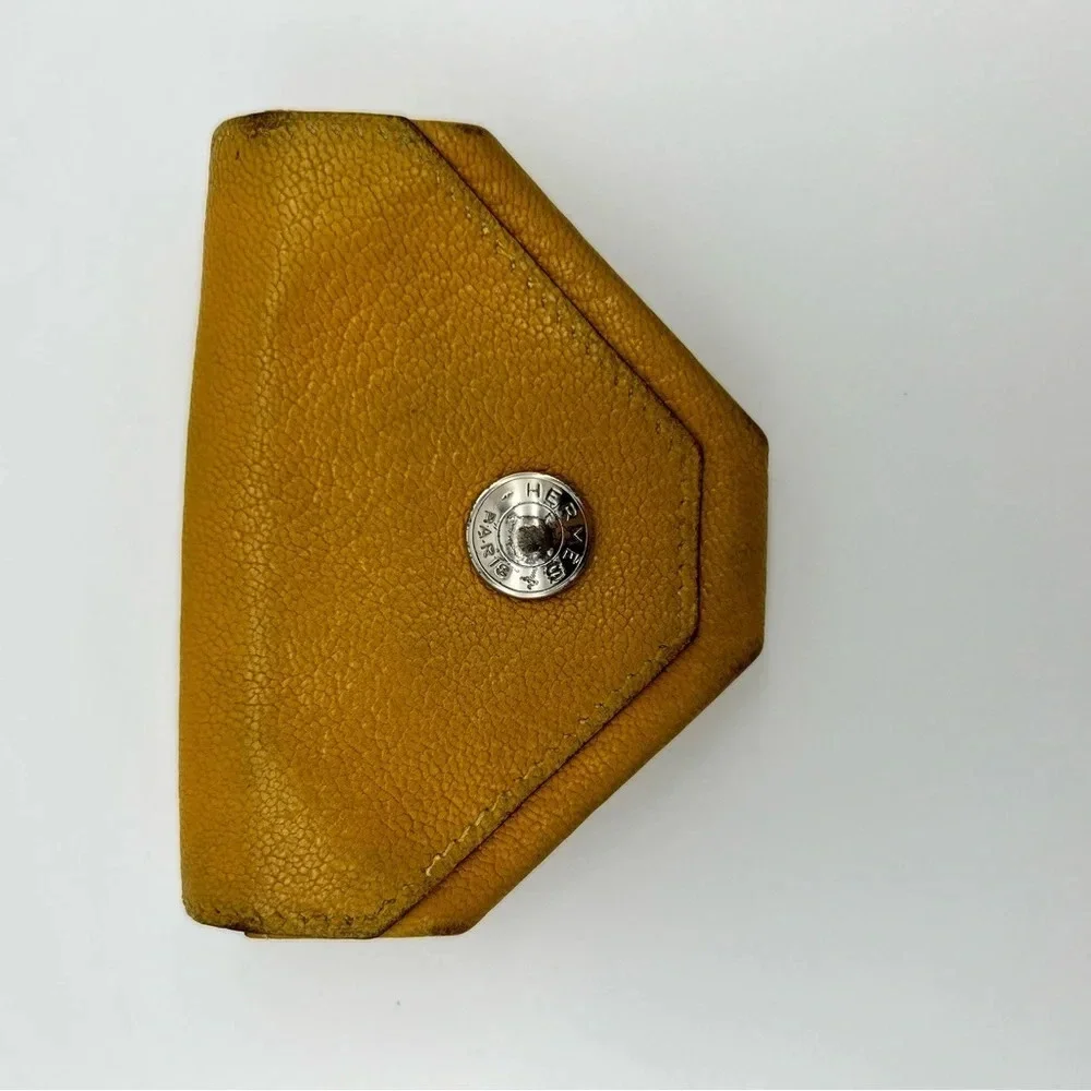 Auth HERMES Le Karan Yuit Coin Purse Yellow Leather F in Square (2002) Rare - Picture 4 of 12